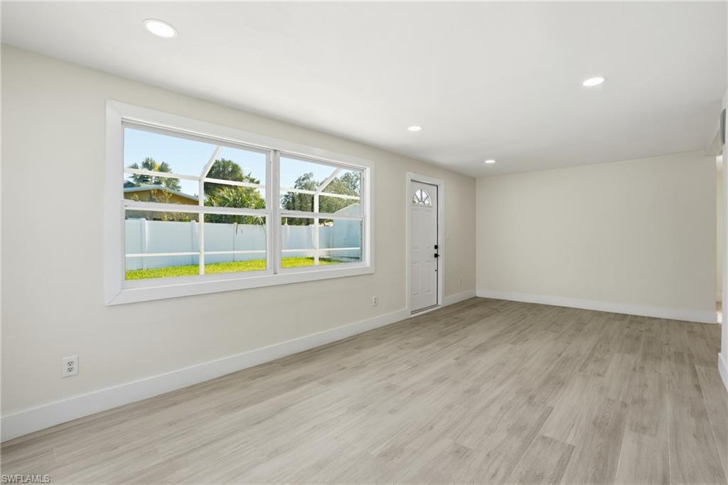 LA CHELLE MANOR - Residential