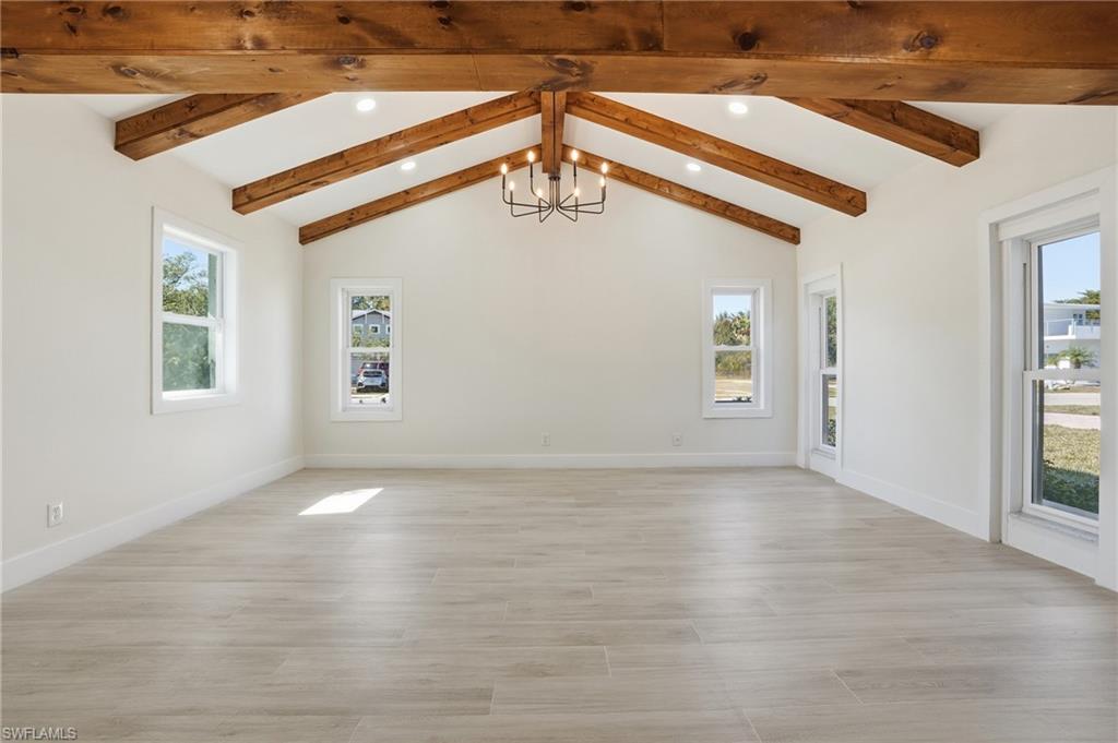 LA CHELLE MANOR - Residential