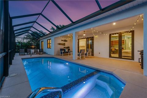 370 Regatta ST MARCO ISLAND FL 34145