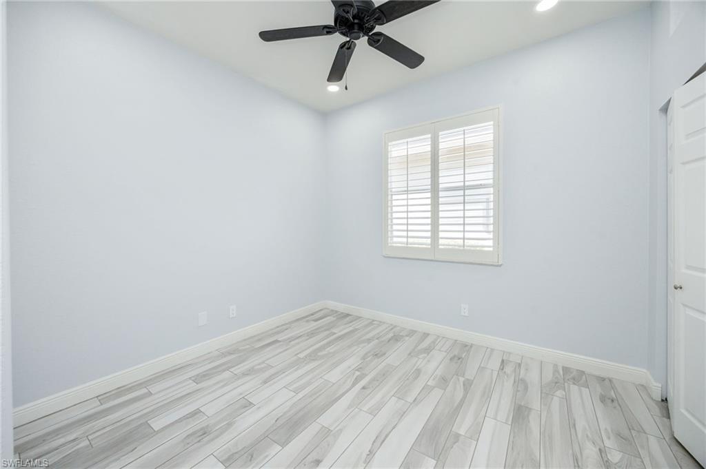 IBIS COVE - Residential