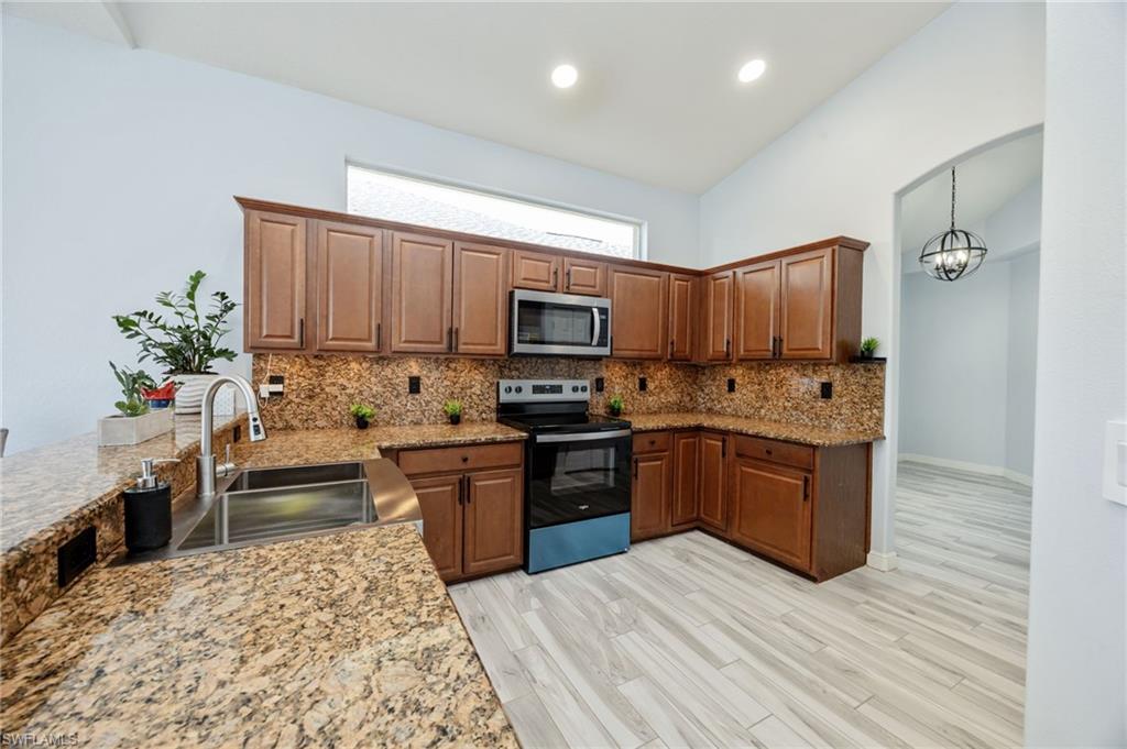 IBIS COVE - Residential