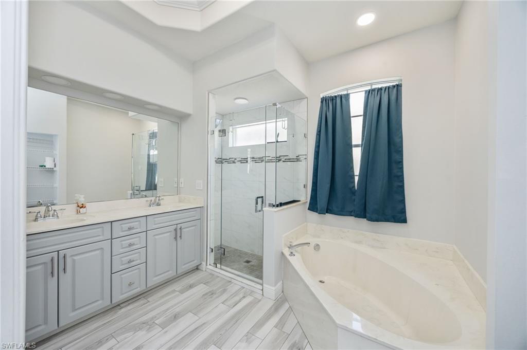 IBIS COVE - Residential