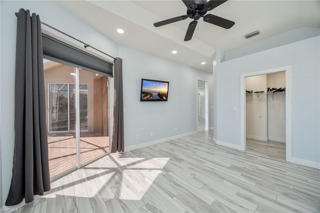 IBIS COVE - Residential