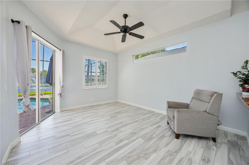 IBIS COVE - Residential