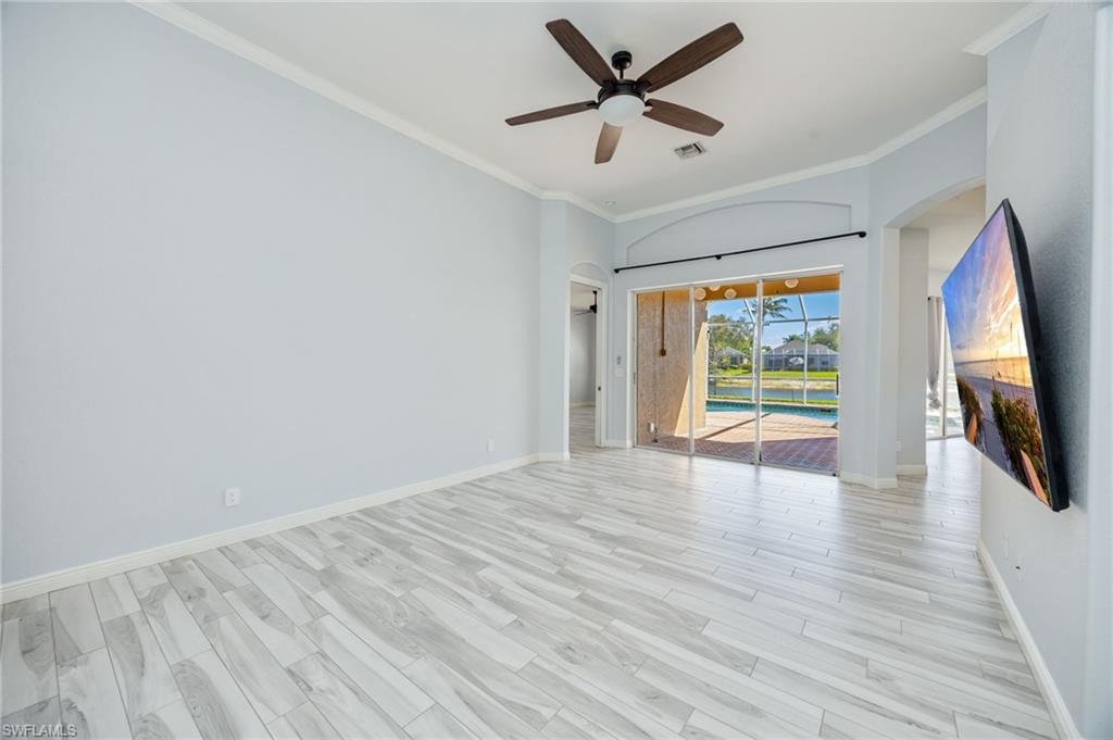 IBIS COVE - Residential