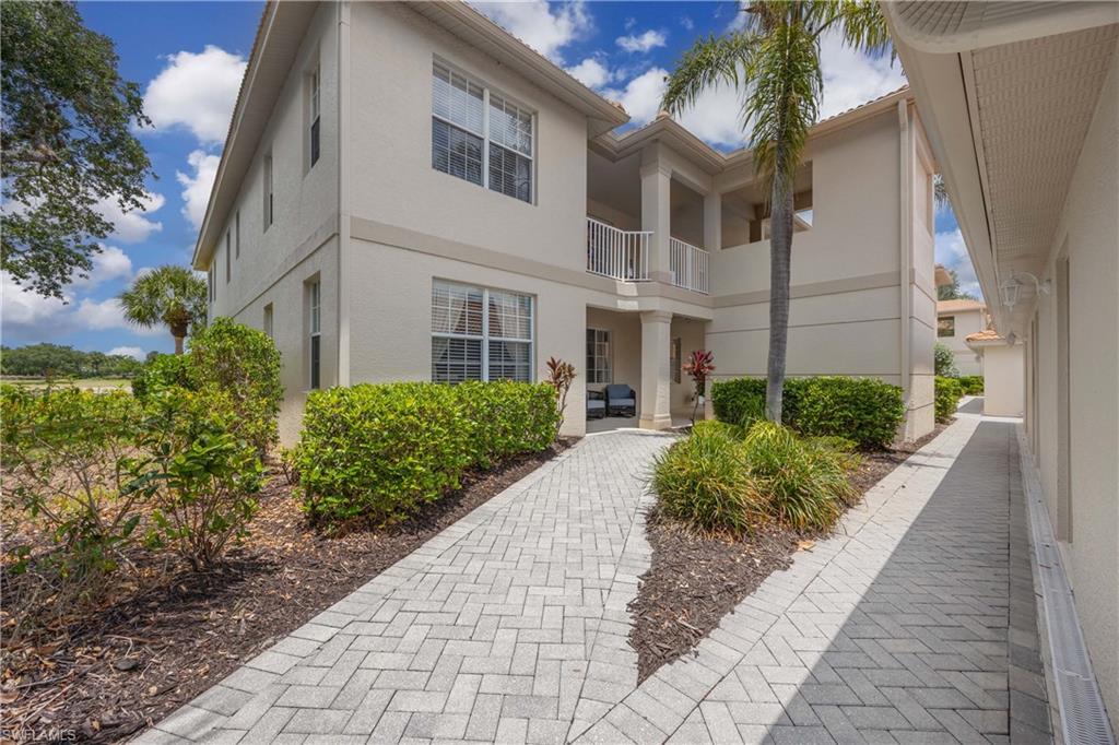 3965 Bishopwood CT E 101
