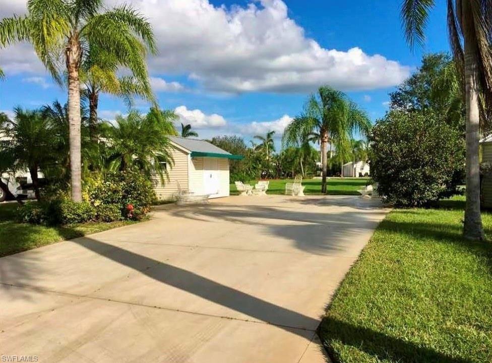 RIVERBEND MOTORCOACH RESORT - Land