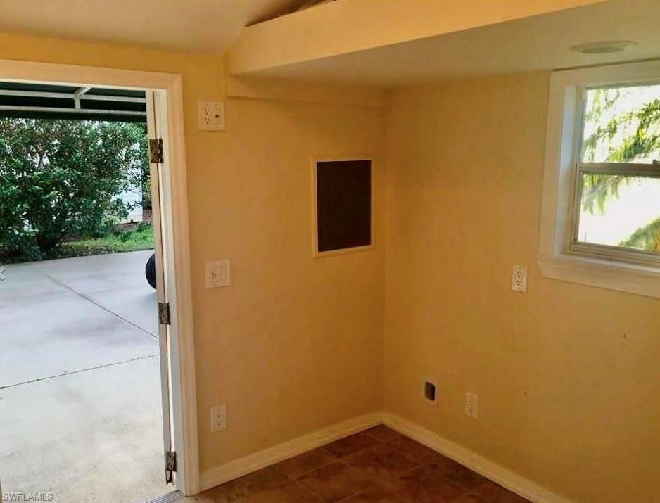 RIVERBEND MOTORCOACH RESORT - Land