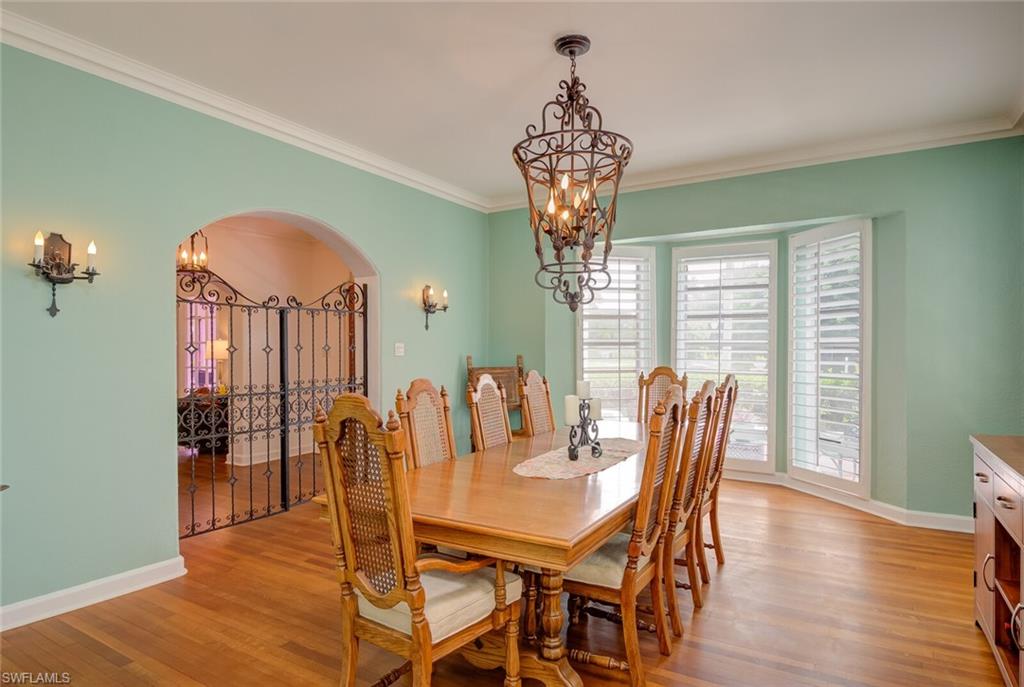 YORK MANOR - Residential