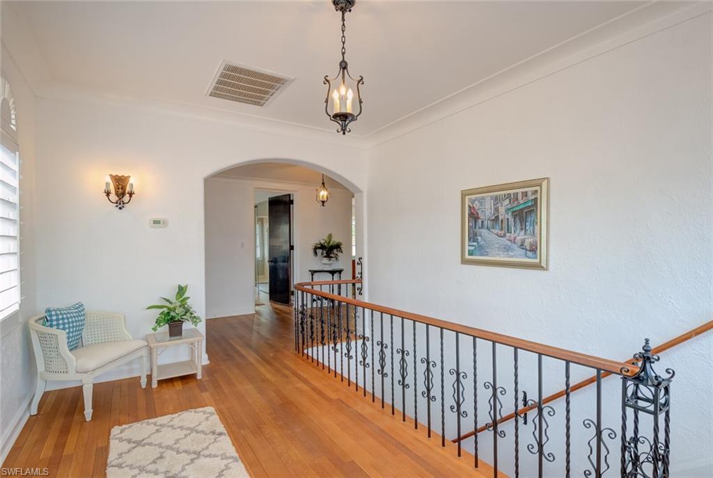 YORK MANOR - Residential