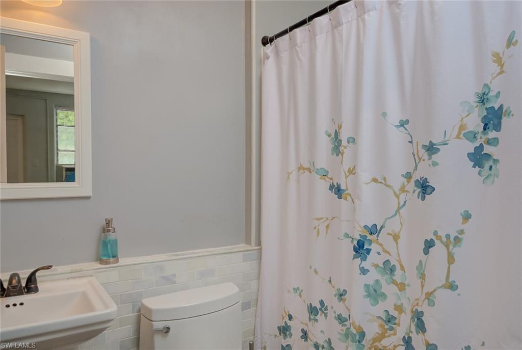 YORK MANOR - Residential