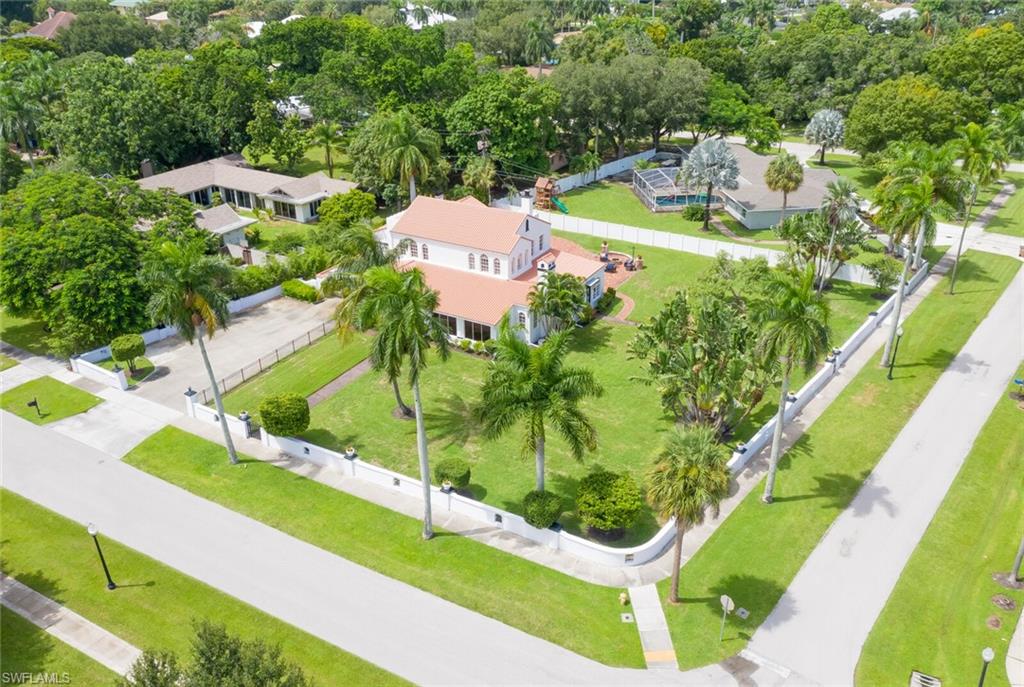 YORK MANOR - Residential