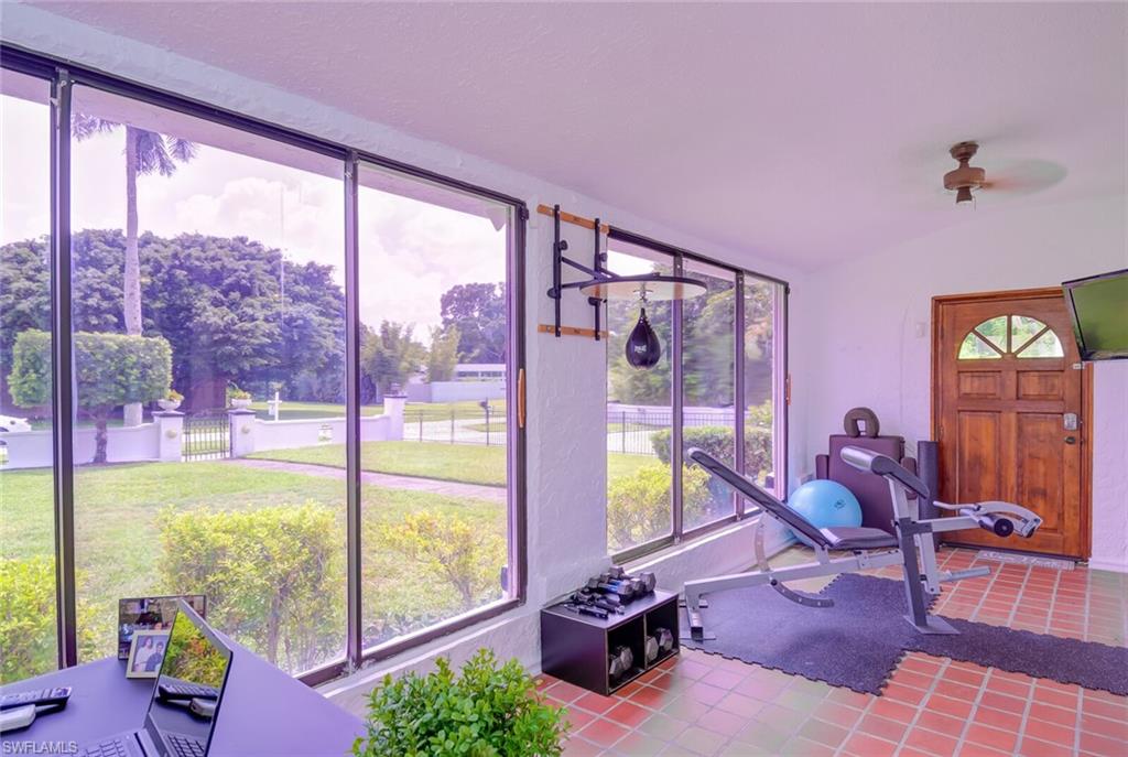 YORK MANOR - Residential