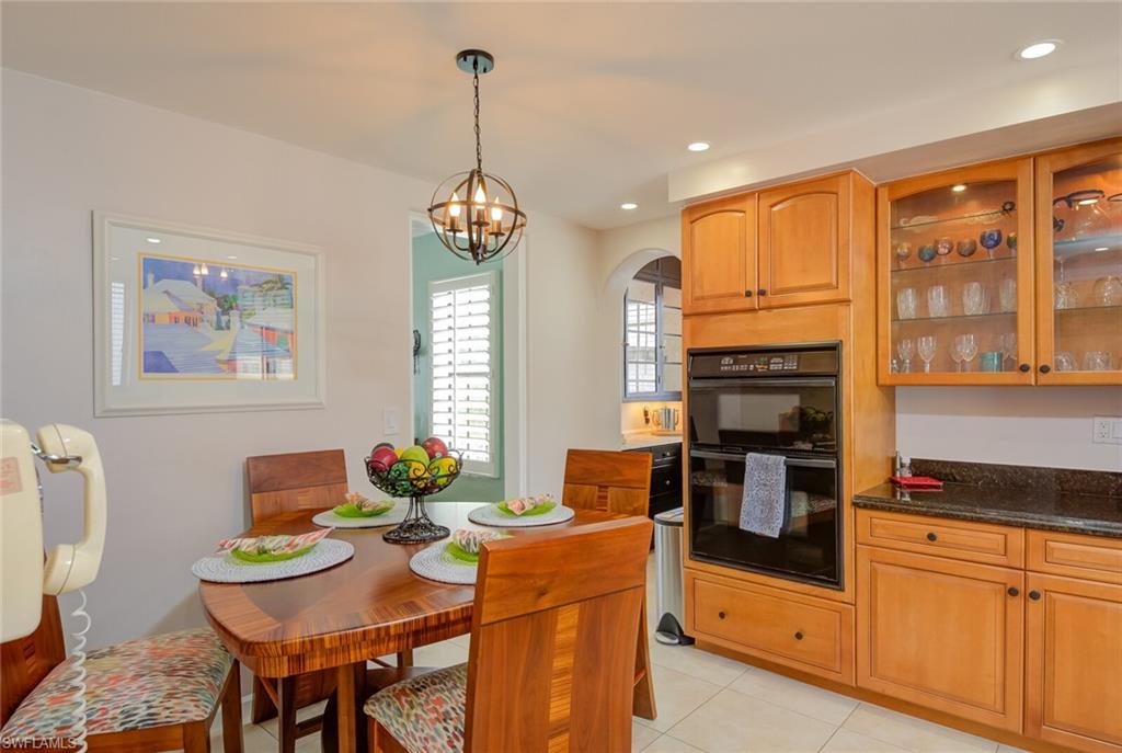 YORK MANOR - Residential