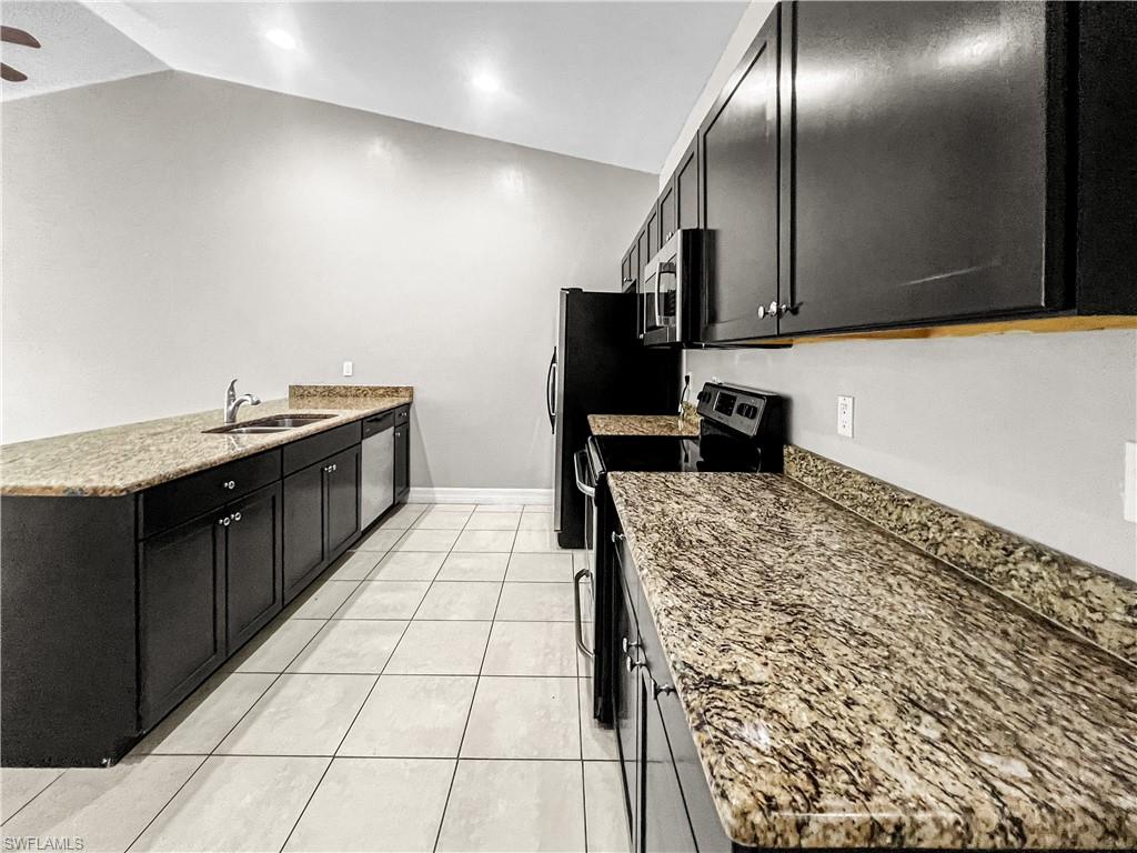 CAPE CORAL - Residential Lease