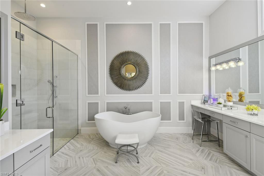 MOORINGS - Residential