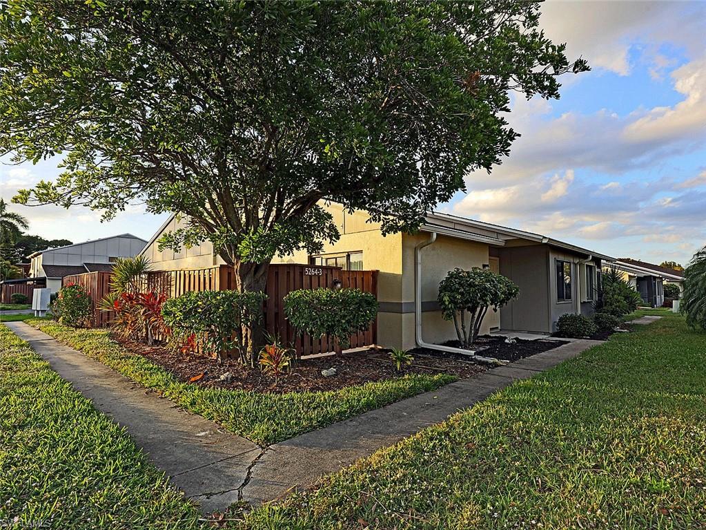 VILLAGE OF CEDARBEND - Residential Lease