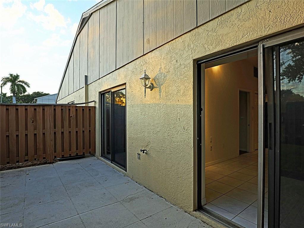 VILLAGE OF CEDARBEND - Residential Lease