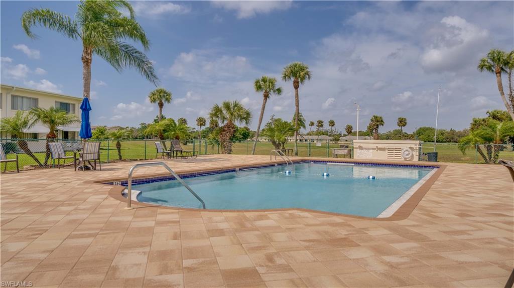 GOLF VIEW APTS CONDOMINIUM - Residential Lease