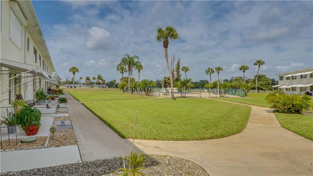 GOLF VIEW APTS CONDOMINIUM - Residential Lease