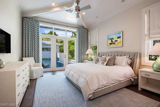 OLDE NAPLES - Residential