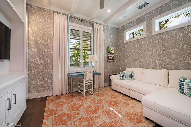 OLDE NAPLES - Residential