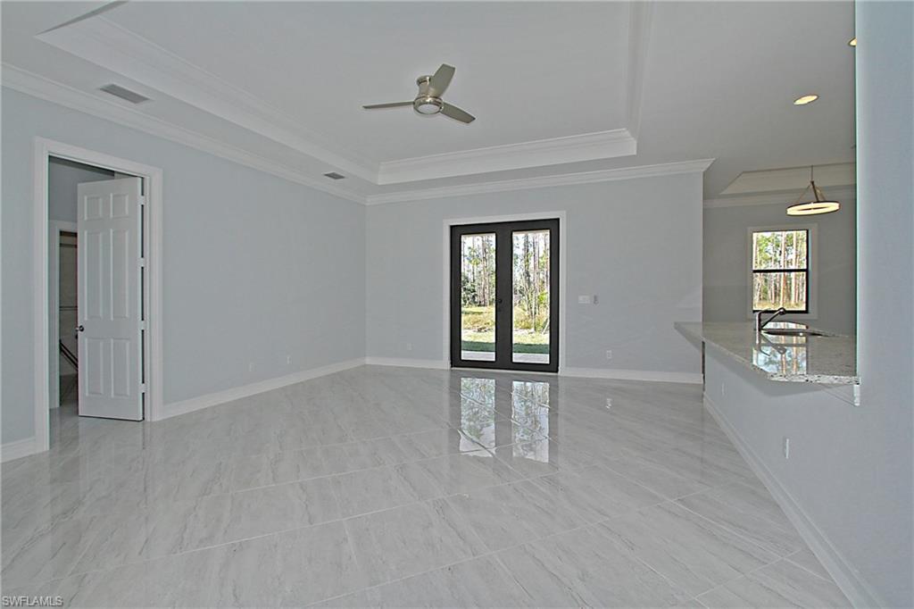 GOLDEN GATE ESTATES - Residential