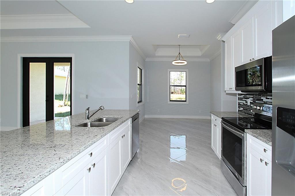 GOLDEN GATE ESTATES - Residential