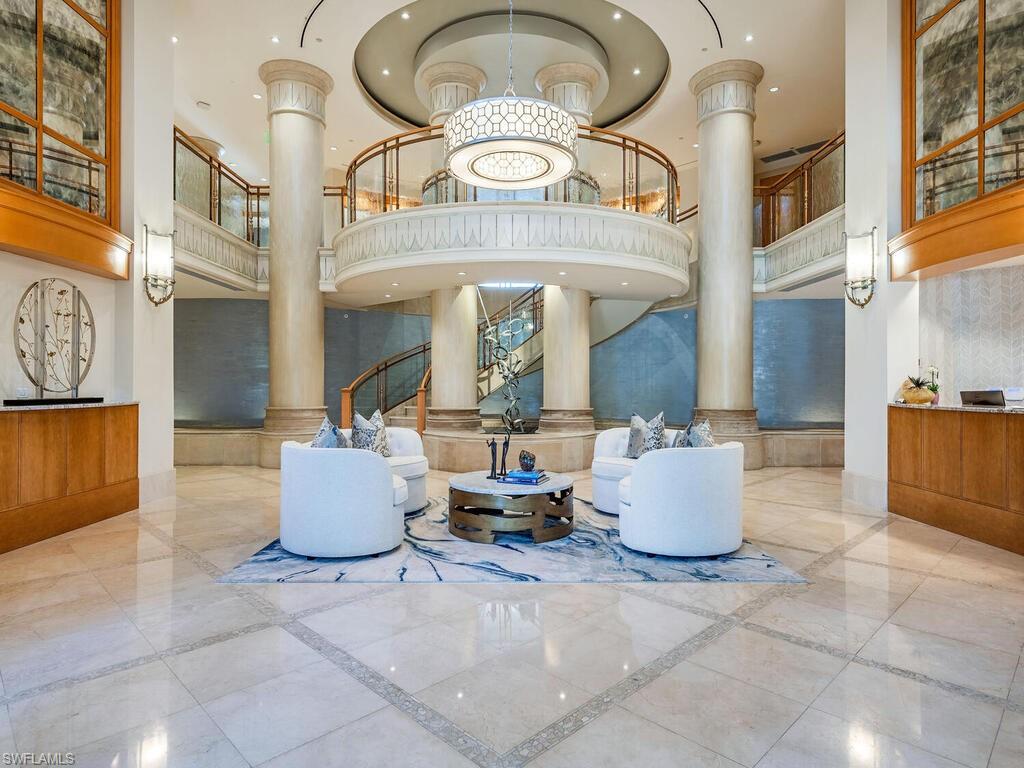 ESTANCIA - Residential