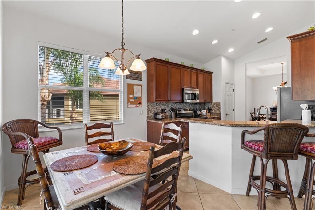 ALDEN WOODS - Residential