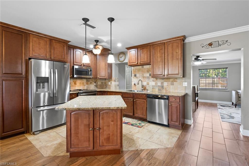 MCGREGOR GROVES - Residential