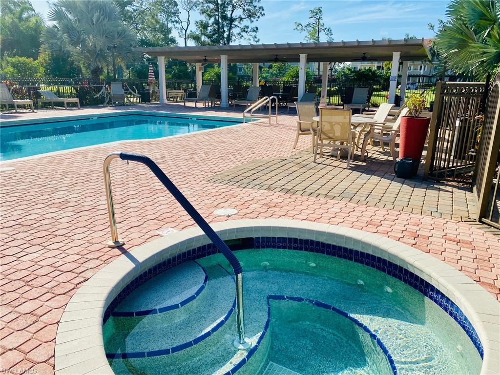 ANDOVER SQUARE - Residential