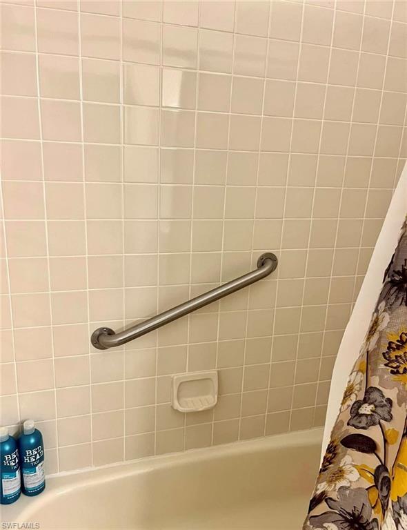 ANDOVER SQUARE - Residential