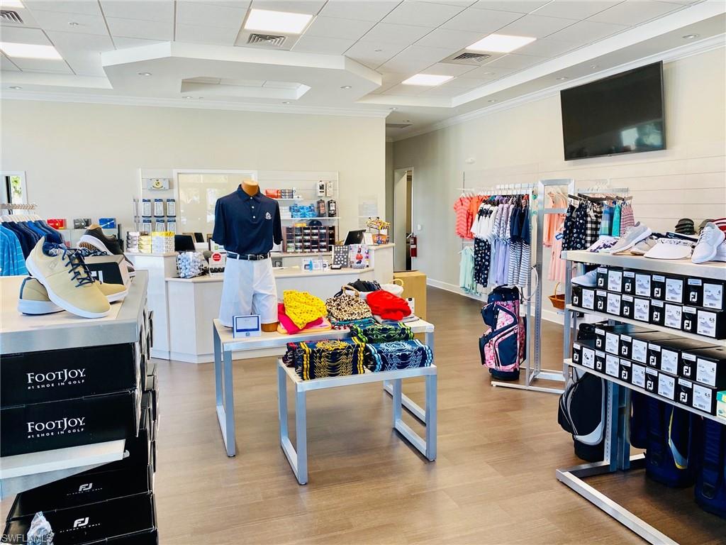 ANDOVER SQUARE - Residential