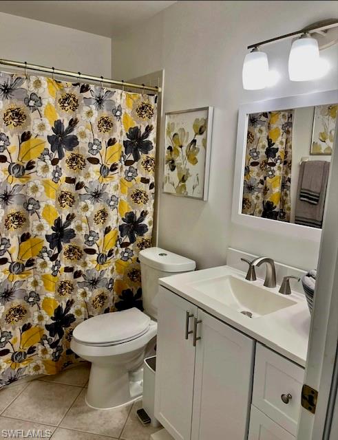 ANDOVER SQUARE - Residential