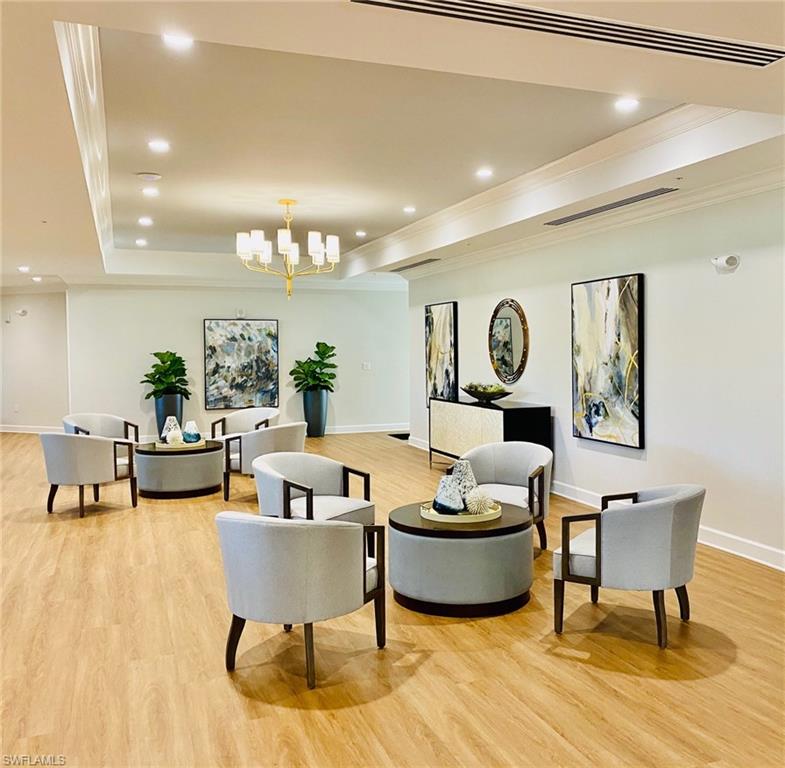 ANDOVER SQUARE - Residential