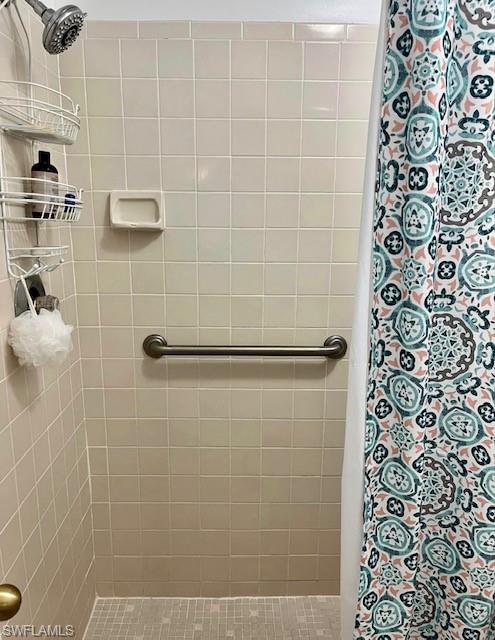 ANDOVER SQUARE - Residential