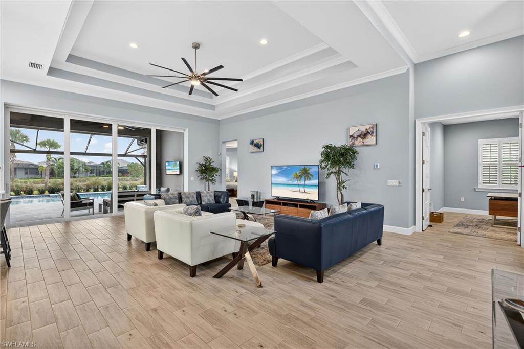 ISLES OF COLLIER PRESERVE - Residential