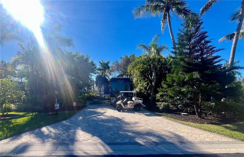 PELICAN LAKE RV RESORT - Land