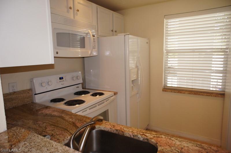 SEVEN LAKES - Residential