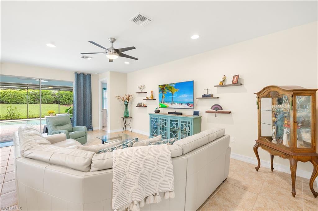 14687 Topsail DR
