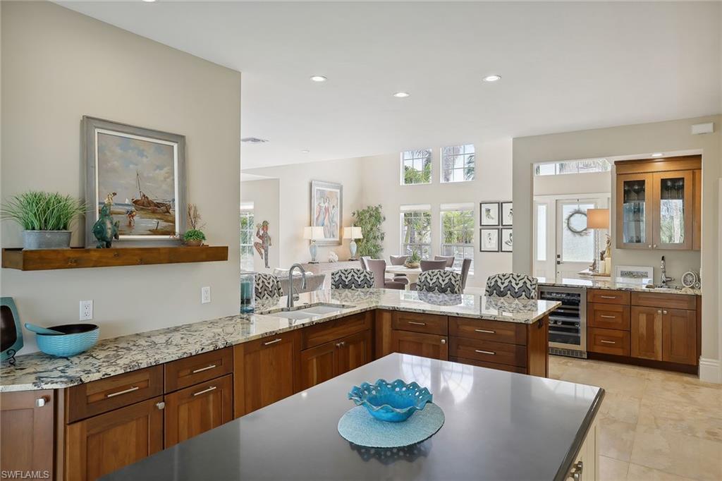 HIDEAWAY BEACH - Residential