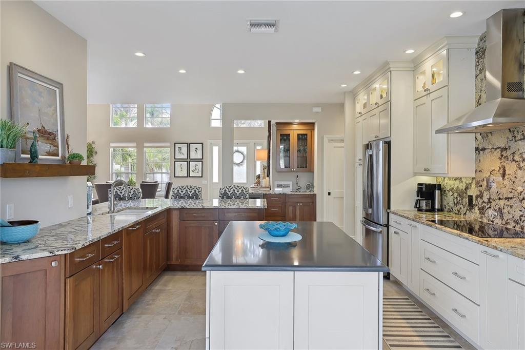 HIDEAWAY BEACH - Residential