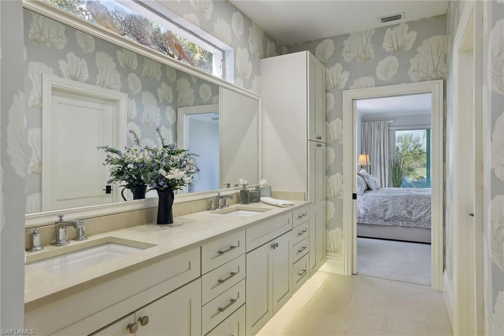 HIDEAWAY BEACH - Residential