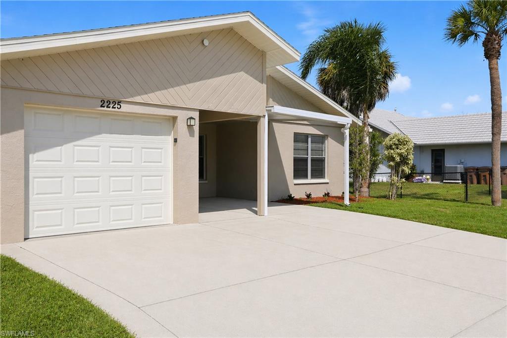 FORT MYERS SHORES - Residential