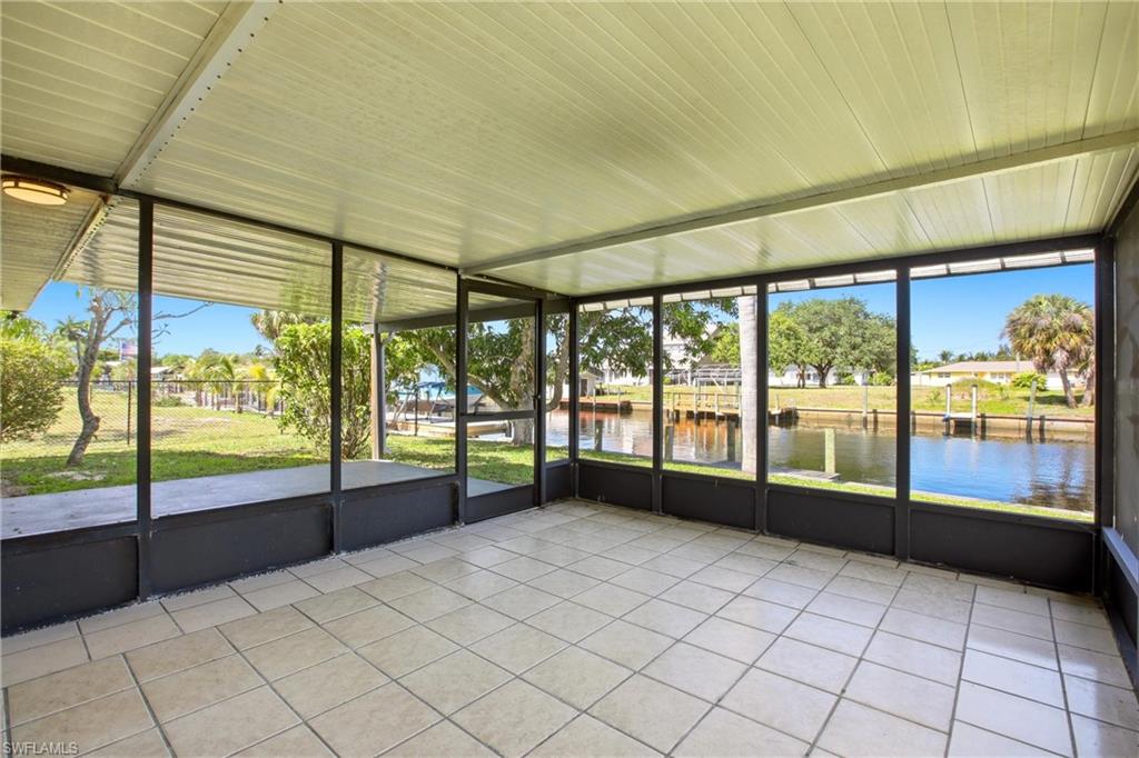 FORT MYERS SHORES - Residential