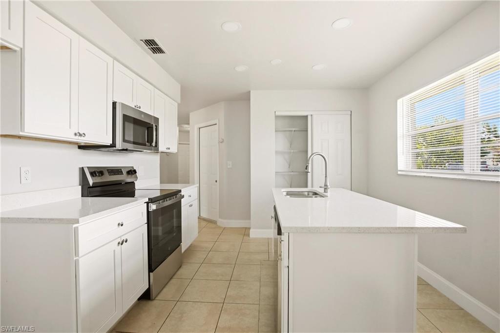 FORT MYERS SHORES - Residential