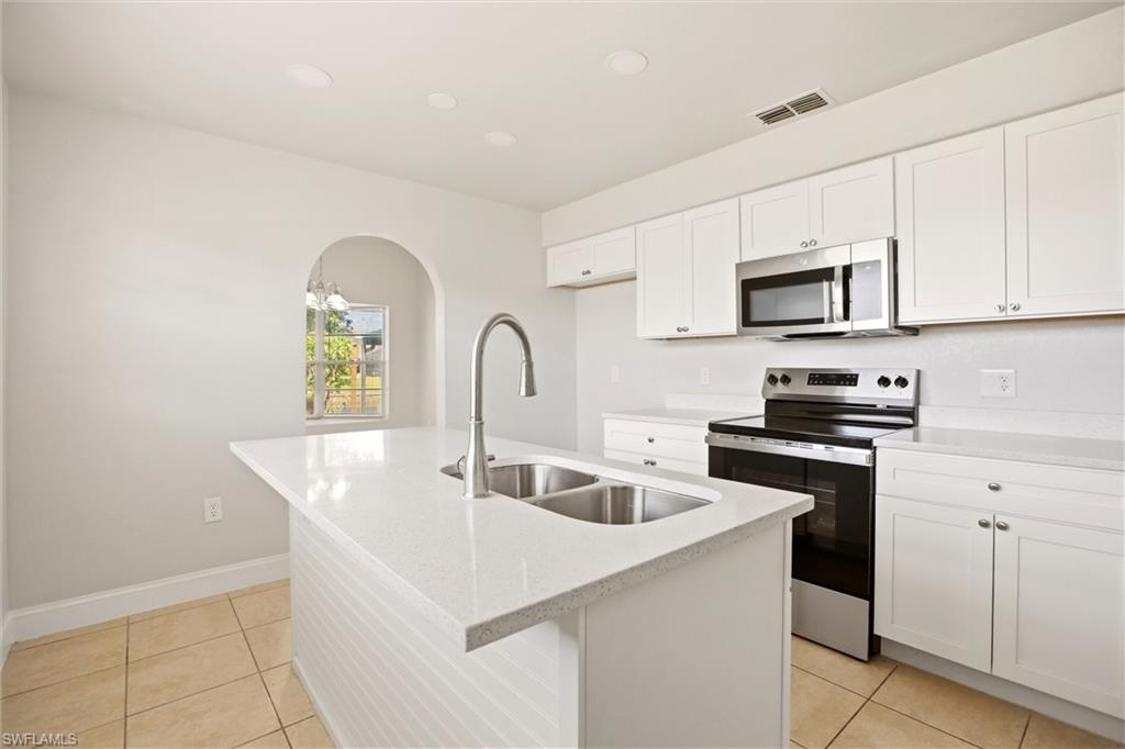 FORT MYERS SHORES - Residential