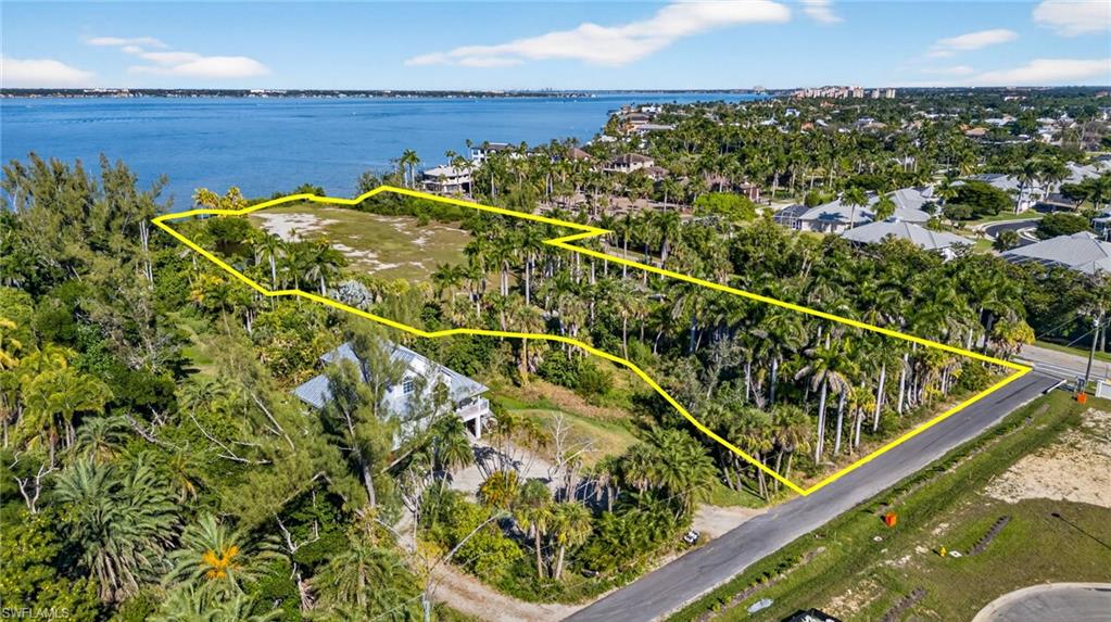 METES AND BOUNDS - Land