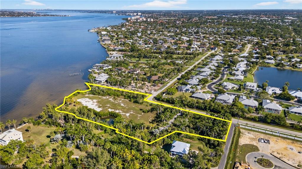 METES AND BOUNDS - Land